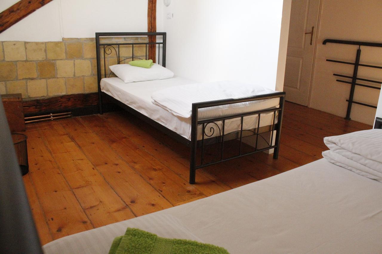 Hostel Nomad Novi Sad Ngoại thất bức ảnh
